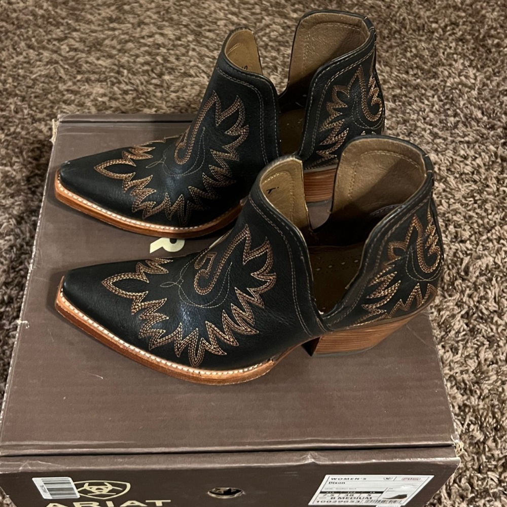 Ariat Dixon boots